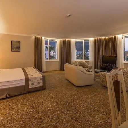 Letoile Otel İçmeler