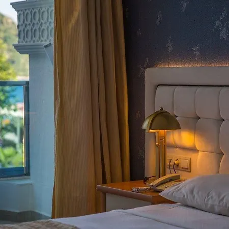 Letoile Otel 4*