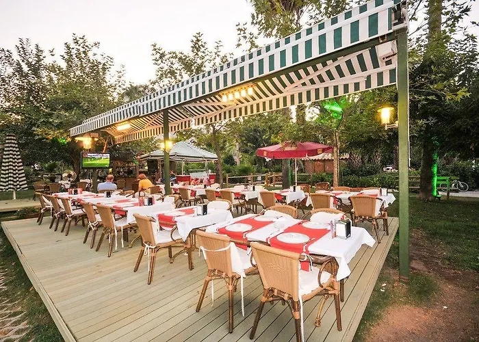 Letoile ホテル イチュメレール