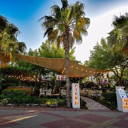 Hotell Letoile İçmeler