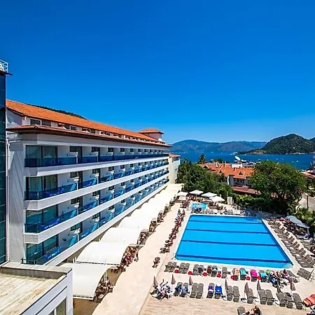 Letoile Hotell 4*