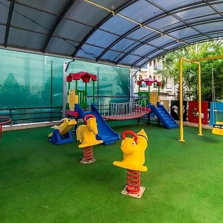Letoile Hotell İçmeler
