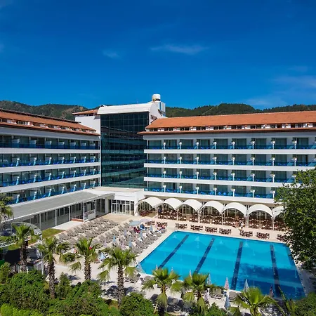 Hotell Letoile 4*