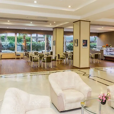 Hotell Letoile İçmeler